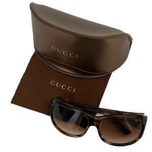 Gucci Interlocking Gs Brown Tortoise Sunglasses with Dust Cloth & Gucci Case